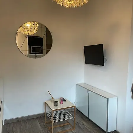 Apartament Studio 3 Climatise Cote Cour Avec Deux Lits Simples