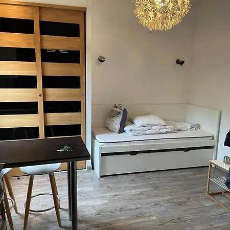 Studio 3 Climatise Cote Cour Avec Deux Lits Simples Apartament Tarbes